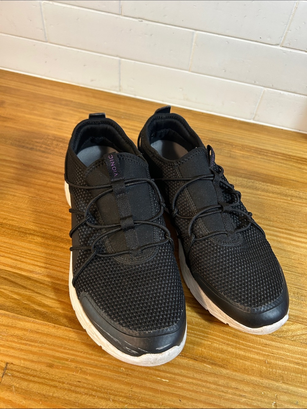 Vionic Brisk Jada slip-on Walking Sneakers Women’s Size 9